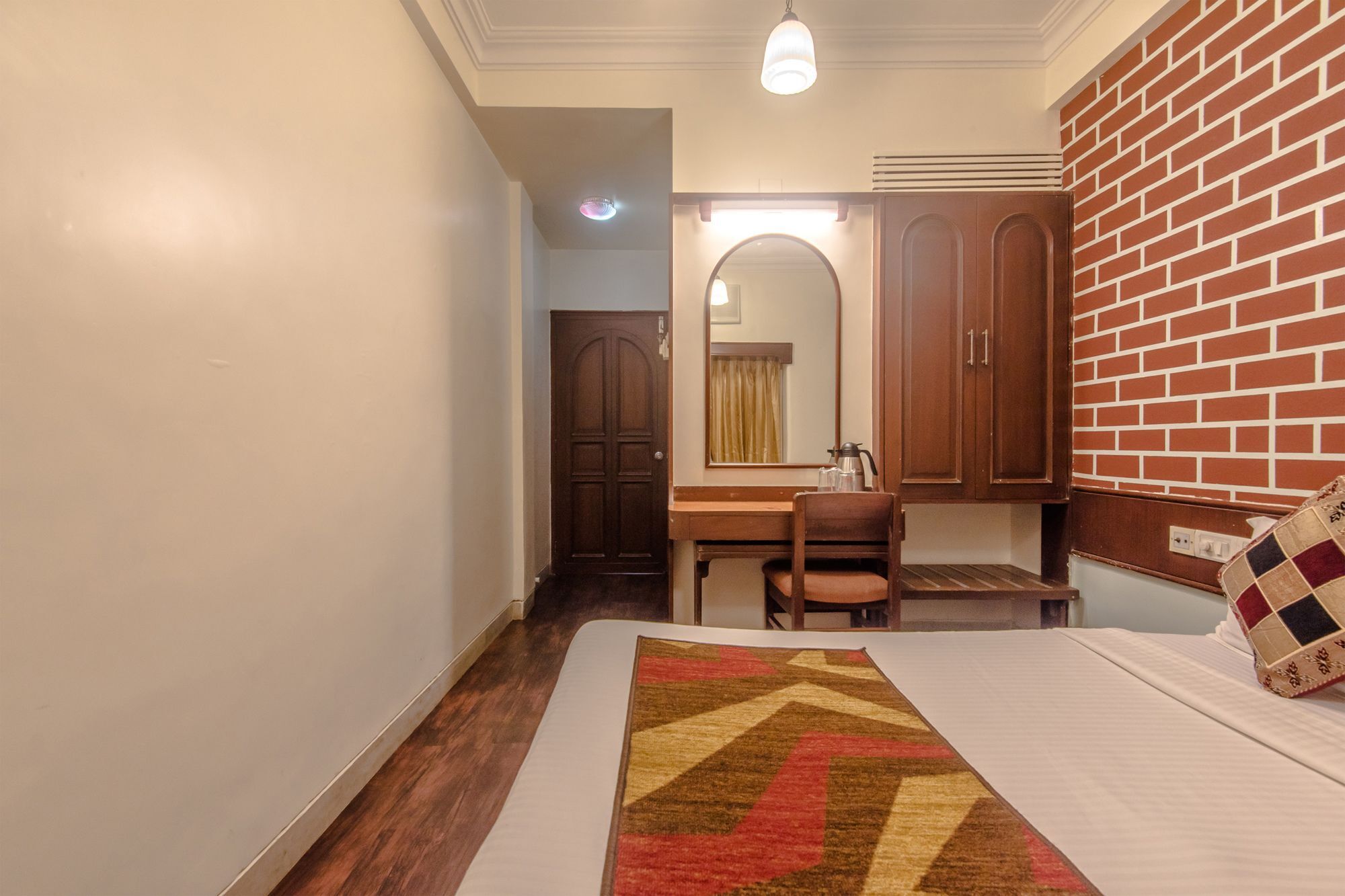 Hotel Mogul Palace - Near Masjid Bunder Βομβάη Εξωτερικό φωτογραφία